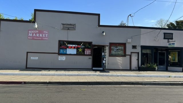 Benton MARKET