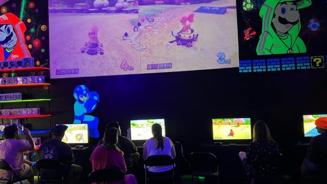 Common Collectibles & Gaming Lounge