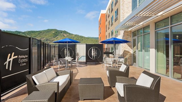 Holiday Inn Express & Suites Ukiah by IHG
