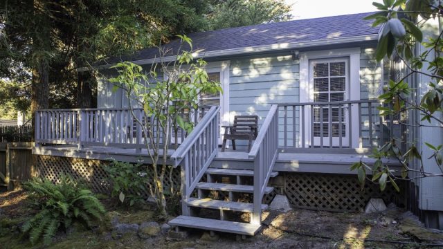 Inn at Schoolhouse Creek