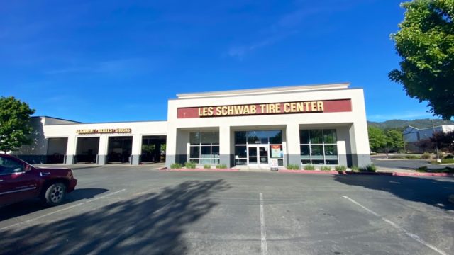 Les Schwab Tire Center