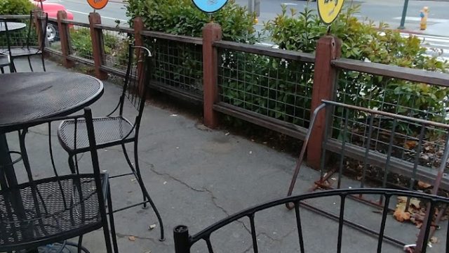 M & G Burgers & Beverages