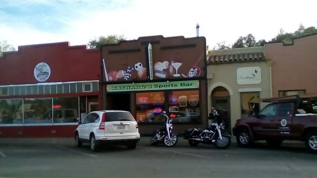 Maynard’s Sports Bar