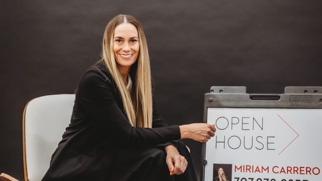 Miriam Carrero – Luxe Places International Realty