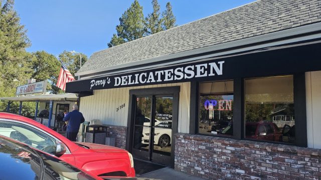 Perry’s Deli