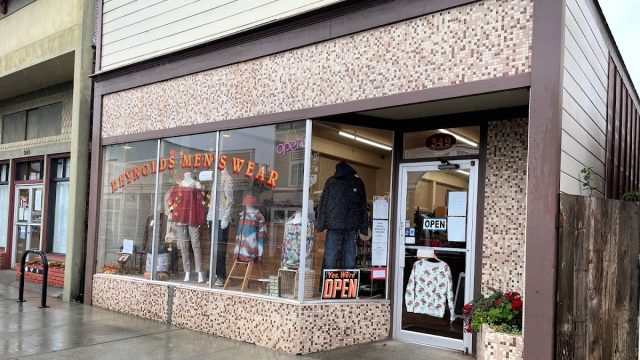 Reynolds Men’s Wear & Wren’s Boutique