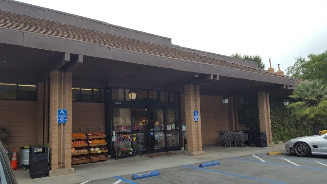 Roberts Market