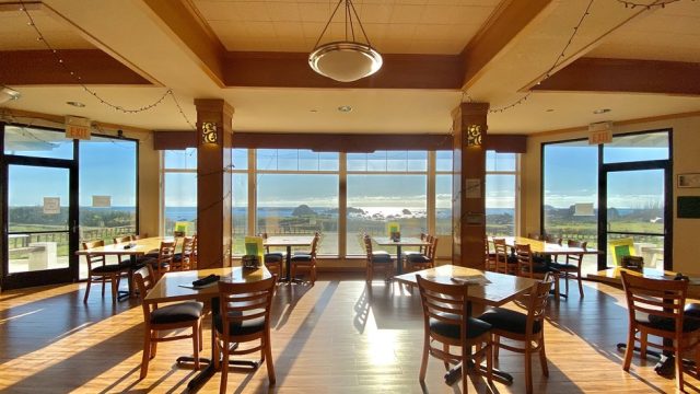 Seaside Restaurant & Bar
