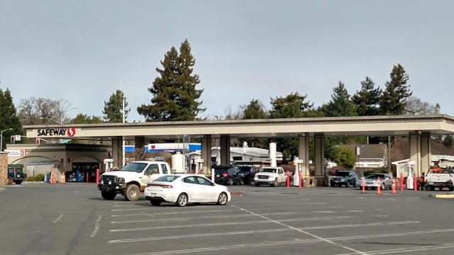 Willits Shopping Center